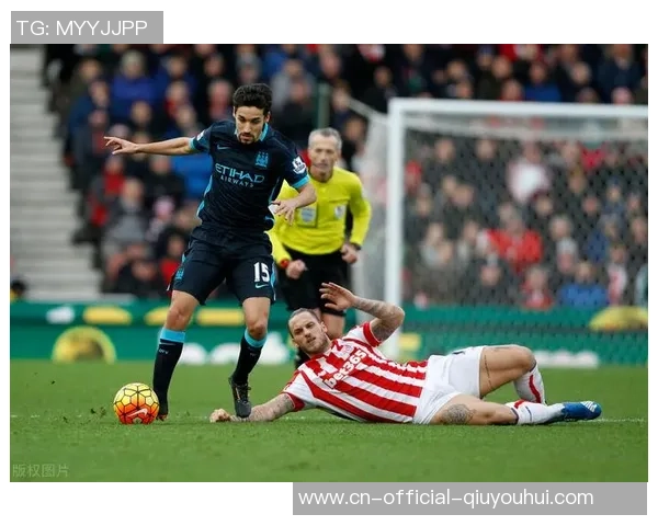 斯托克城与西布罗姆比赛场地全景解析及观赛体验分享